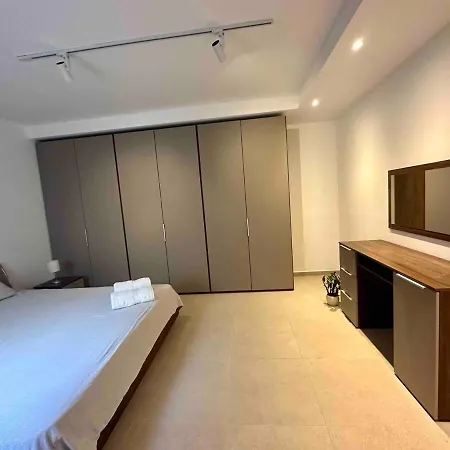 Brand New 2-bedroom - Excellent Location *